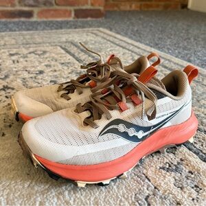 Saucony Peregrine 13 Size 6 Athletic Running Shoes - EUC